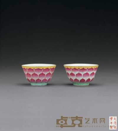 清咸丰 粉彩莲花纹碗（一对） 直径10.6cm